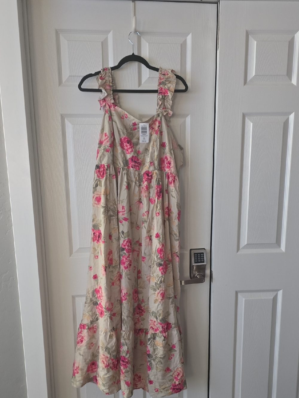 Torrid Beige Floral Maxi Dress with Pink Roses